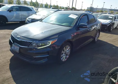 2016 Kia Optima Ex z USA, uszkodzony, nr VIN 5XXGU4L32GG022414